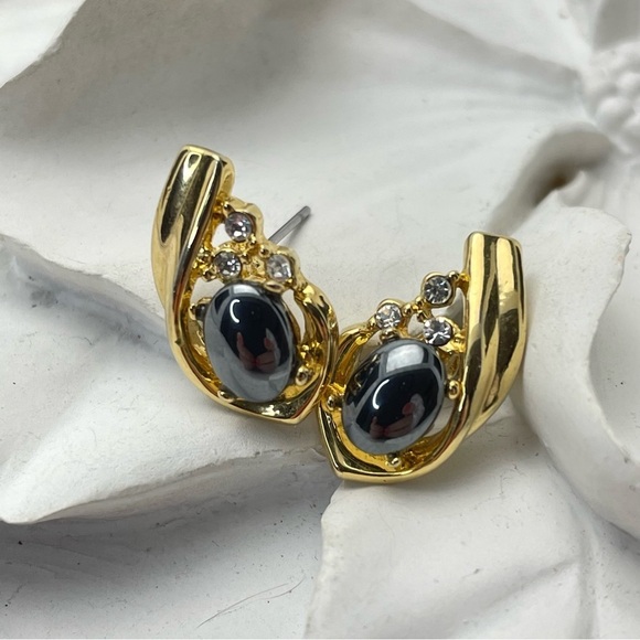 Vintage Hematite Gold Tone Crystal Peirced Earrings - Picture 4 of 7